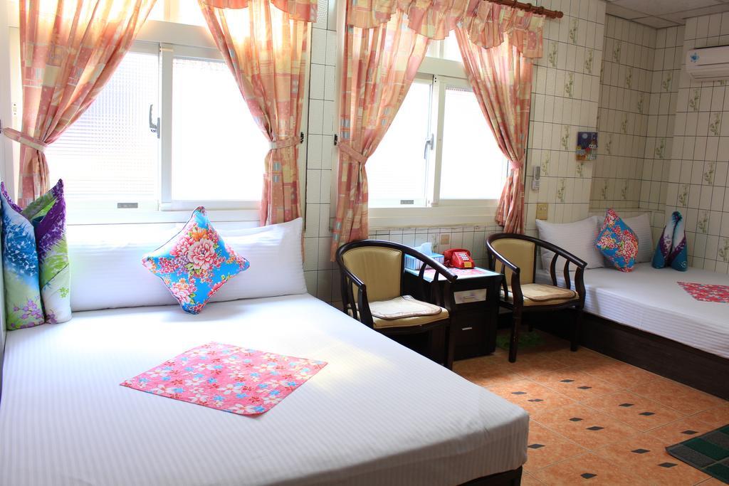 Hsin Hsin Hotel Miaoli Exterior photo